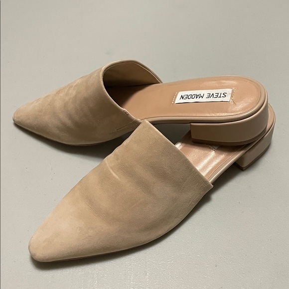 Steve Madden Women's Tan Mules - Picture 2 of 4